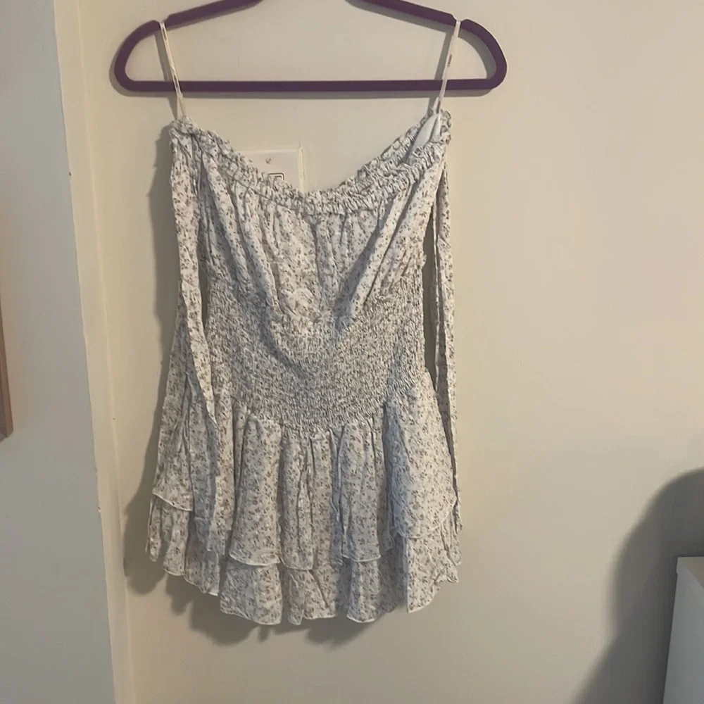 Forever21 Romper - Picture 2 of 3